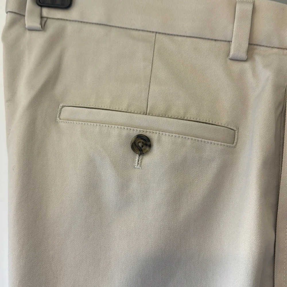 Brooks Brothers lightweight Advantage Chino Clark fit - Picture 3 of 5